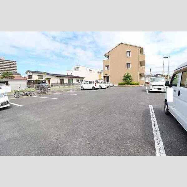 駐車場 (駐車場)