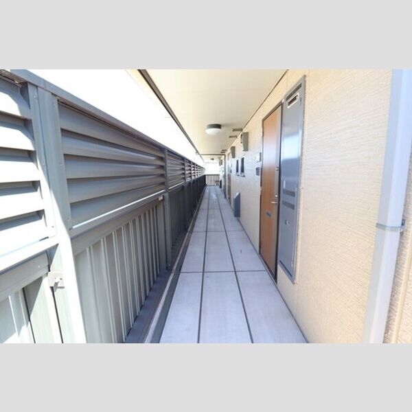 エントランス (エントランス)