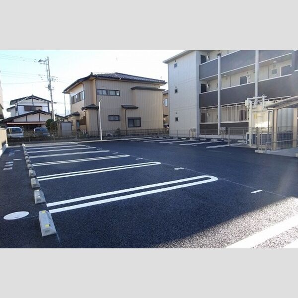 駐車場 (駐車場)