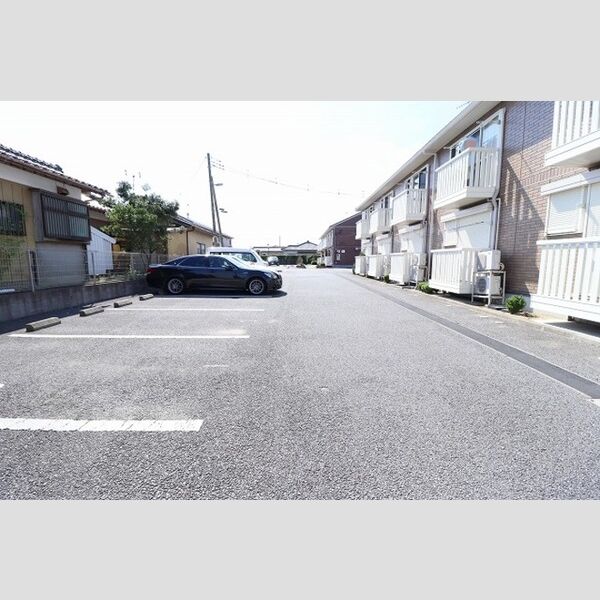 駐車場 (駐車場)