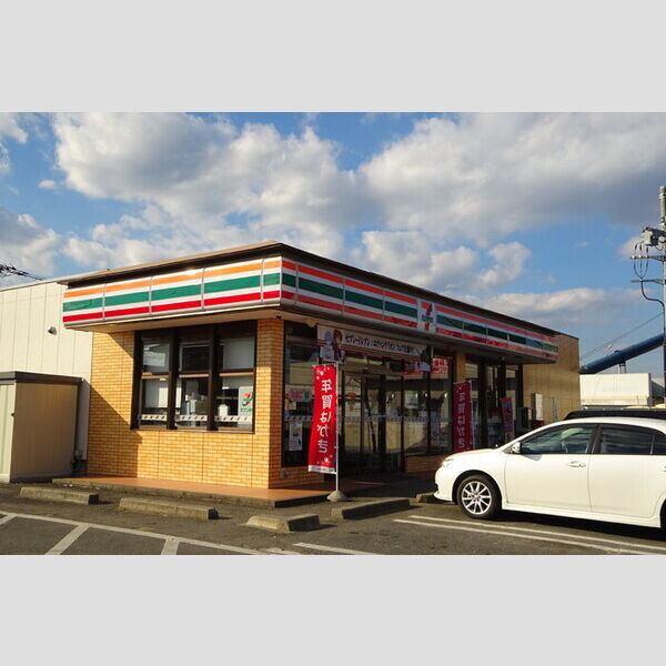 現地周辺 (セブンイレブン内原町役場前店 517m)