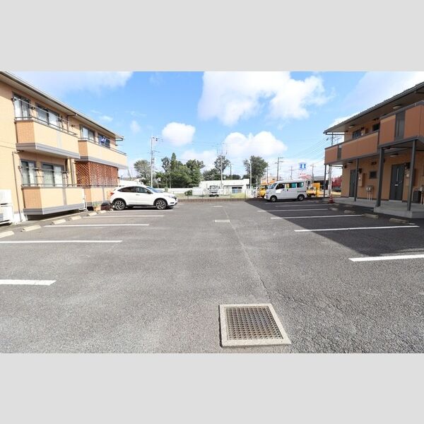 駐車場 (駐車場)