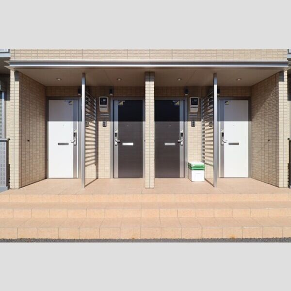 エントランス (エントランス)