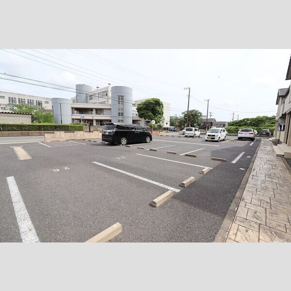 駐車場 (駐車場)