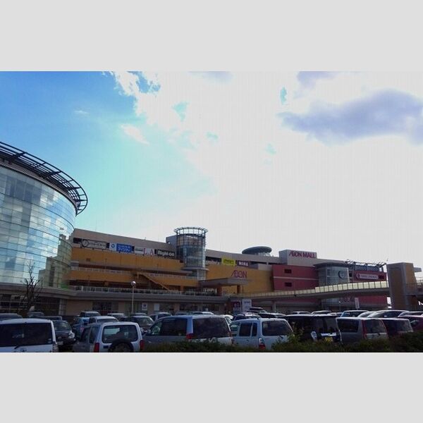 現地周辺 (イオンモール水戸内原店　1051m)