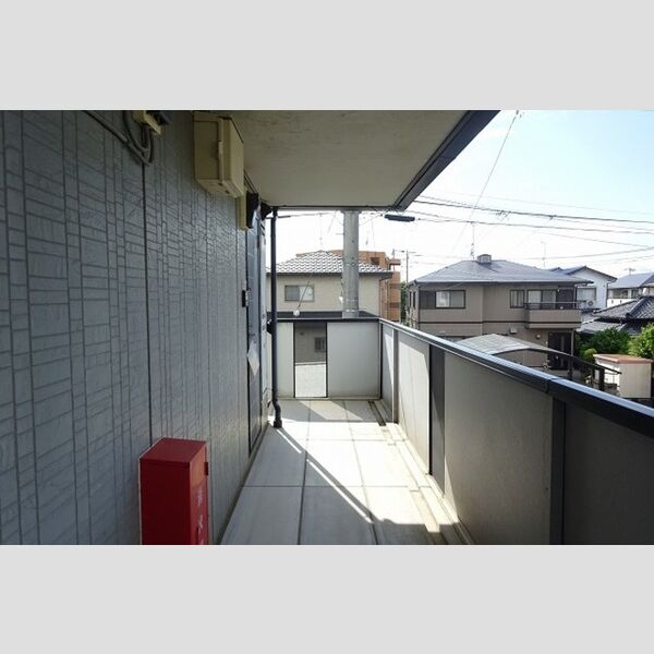 エントランス (エントランス)