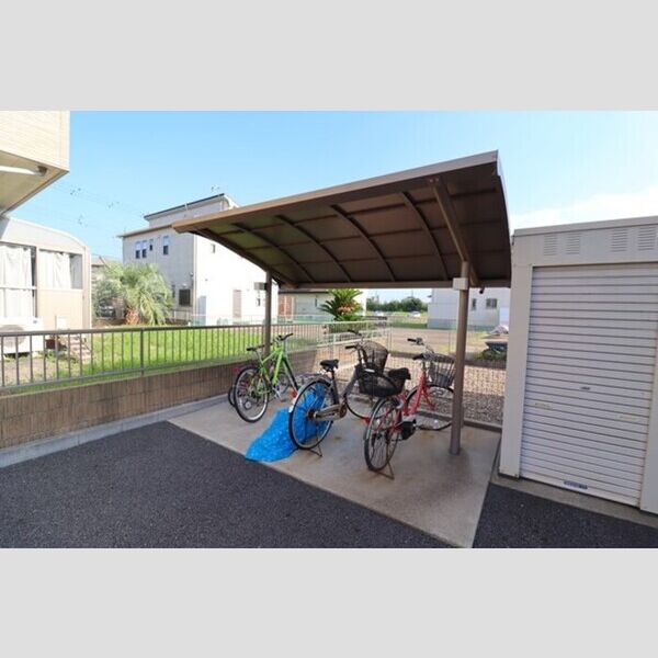 駐車場 (駐輪場)