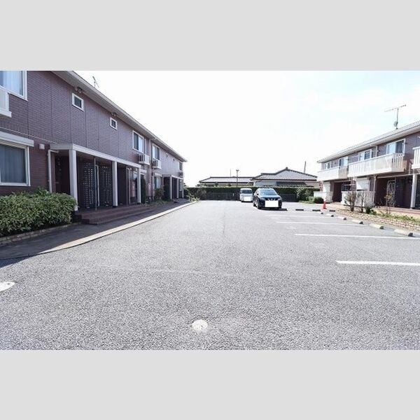 駐車場 (駐車場)