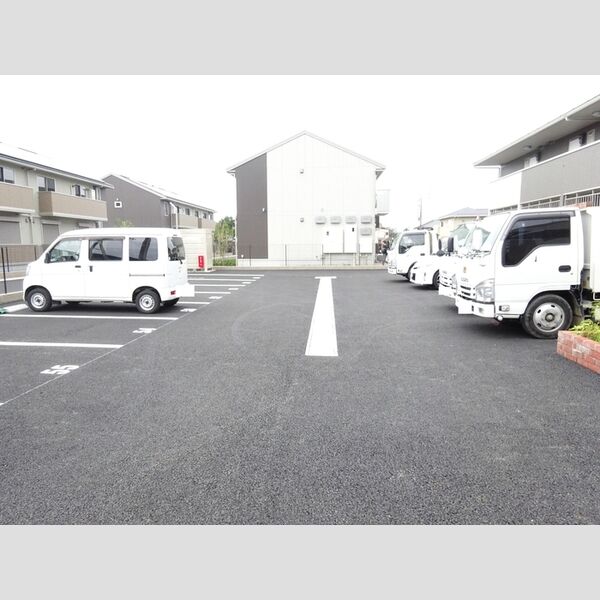 駐車場 (駐車場)