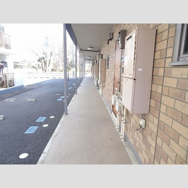 エントランス (エントランス)