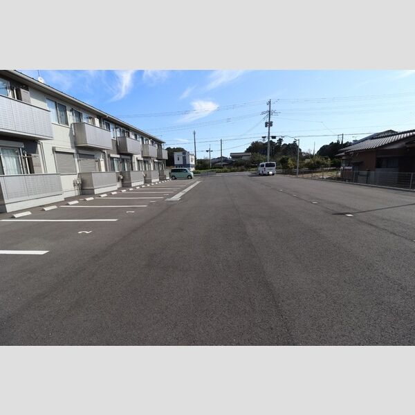 駐車場 (駐車場)