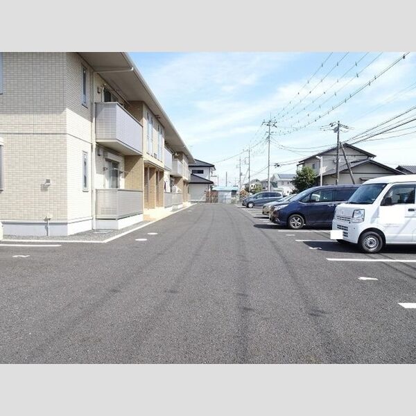 駐車場 (駐車場)
