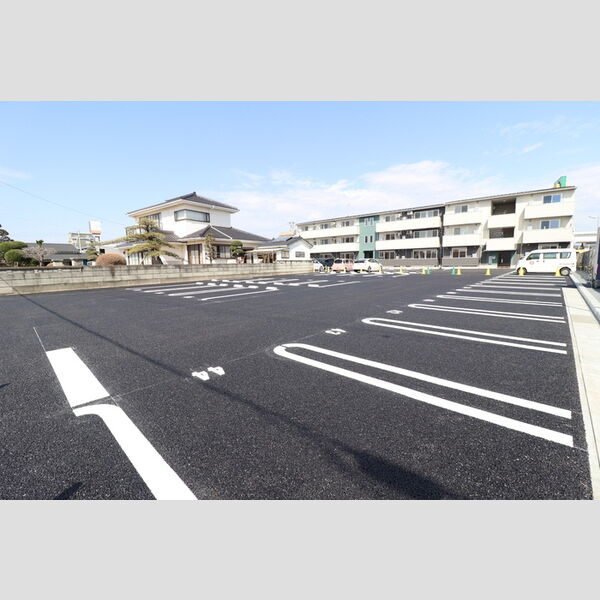 駐車場 (駐車場)