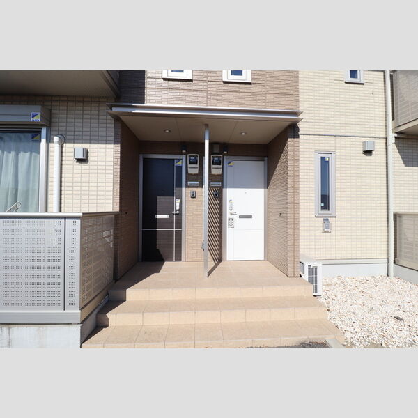 エントランス (エントランス)