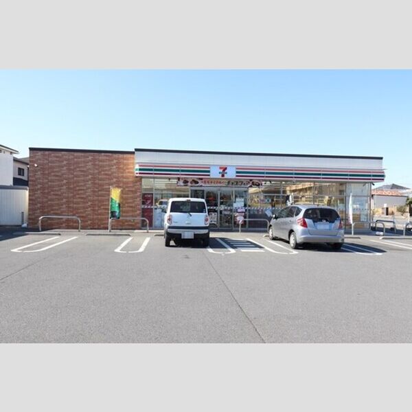 現地周辺 (セブンイレブン潮来日の出6丁目店　473m)