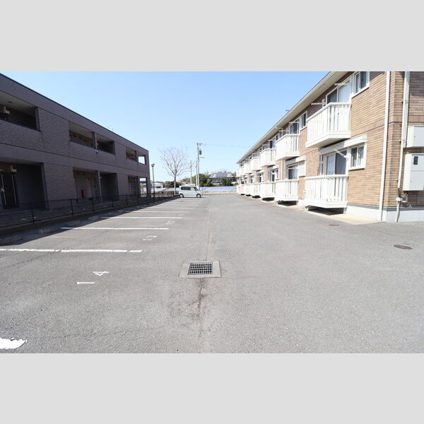 駐車場 (駐車場)