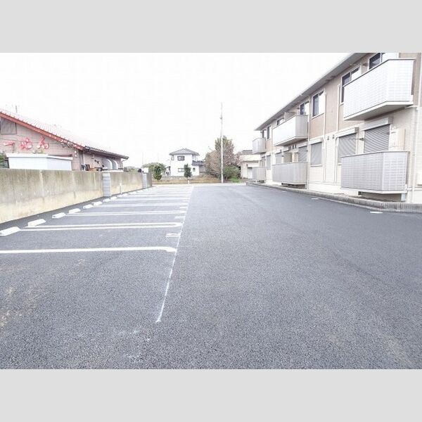 駐車場 (駐車場)