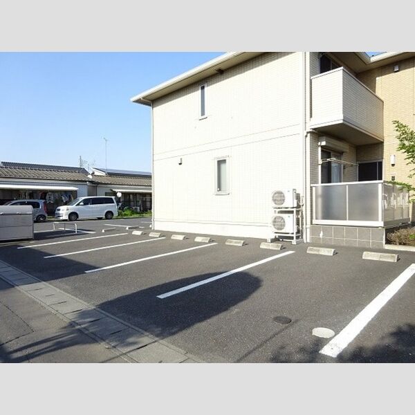 駐車場 (駐車場)