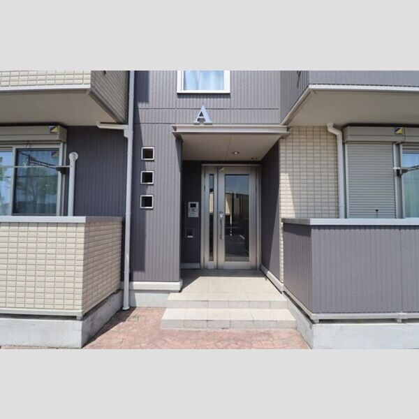 エントランス (エントランス)