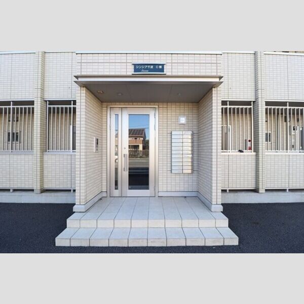 エントランス (エントランス)
