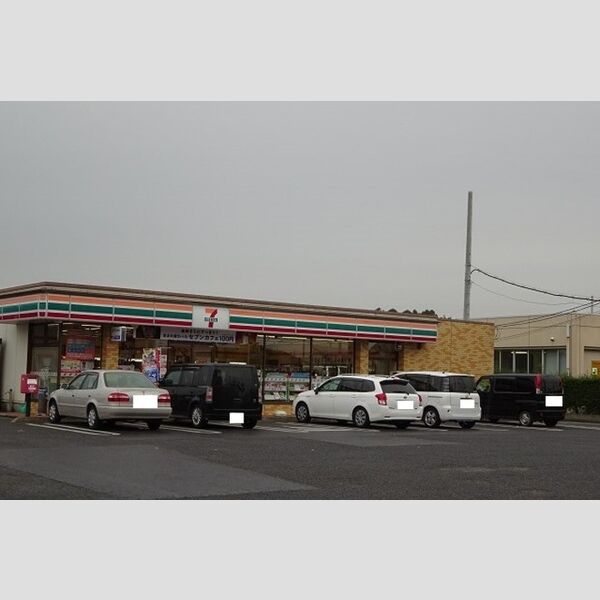 現地周辺 (セブンイレブン水戸さくら通り店)
