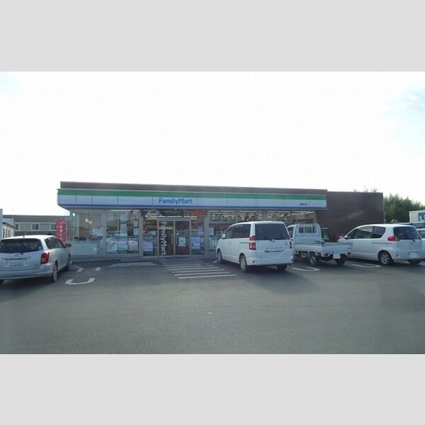 現地周辺 (ファミリーマート笠間東平店)