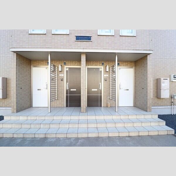 エントランス (エントランス)