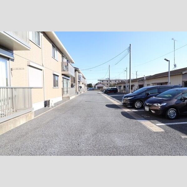 駐車場 (駐車場)