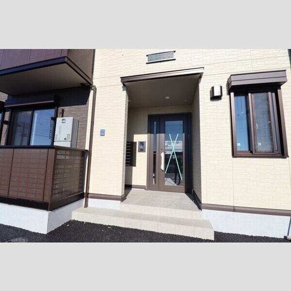 エントランス (エントランス)