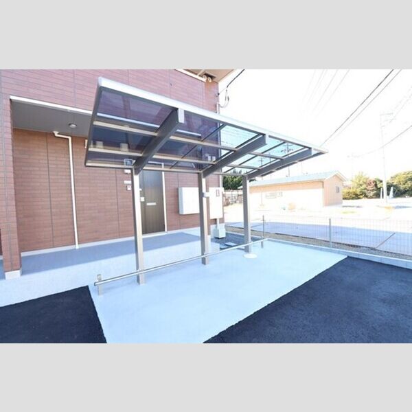 現地周辺 (駐輪場)