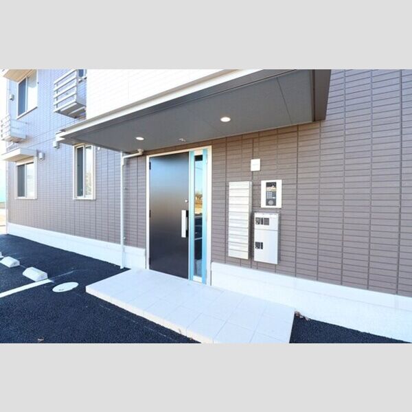 エントランス (エントランス)