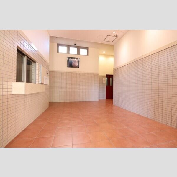 現地周辺 (ロビー)