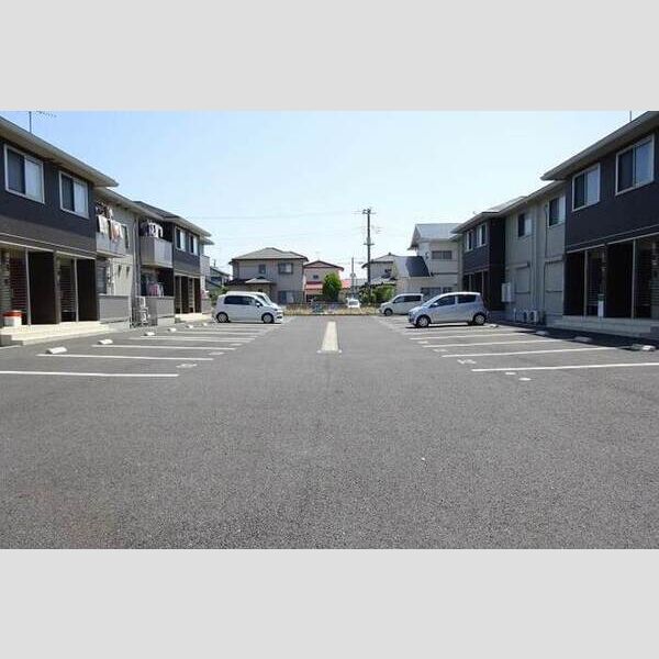 駐車場 (駐車場)