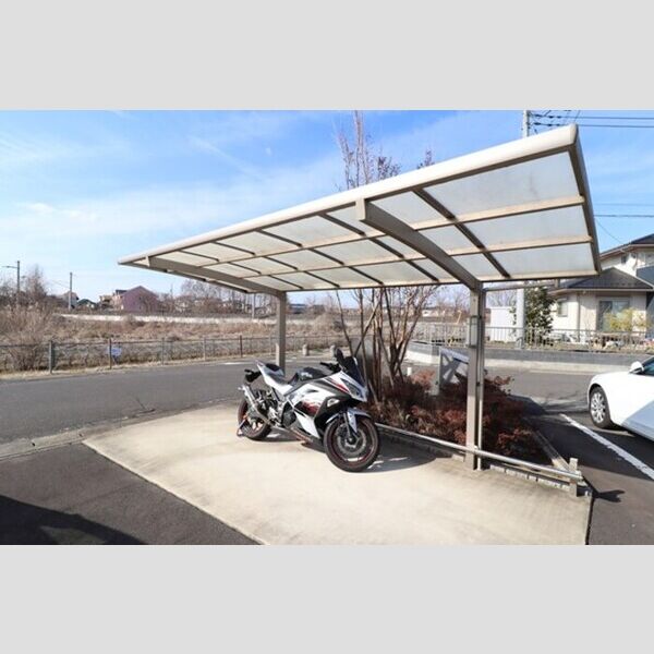 現地周辺 (駐輪場)