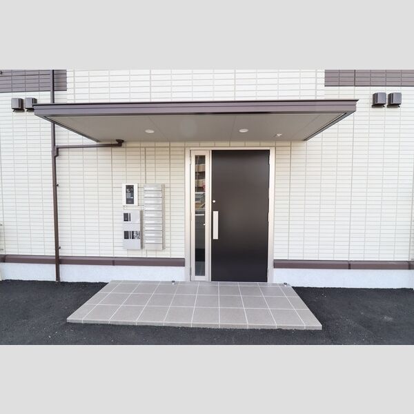 エントランス (エントランス)
