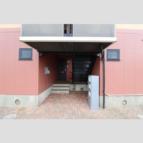 エントランス (エントランス)