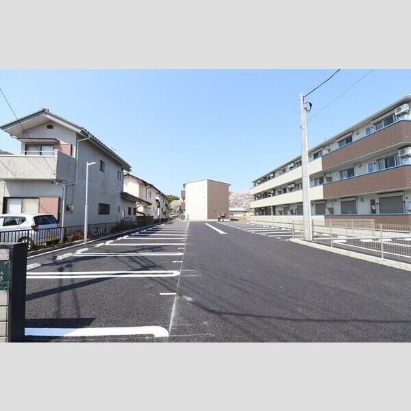 駐車場 (駐車場)