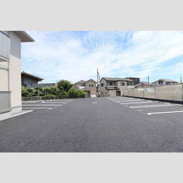 駐車場 (駐車場)