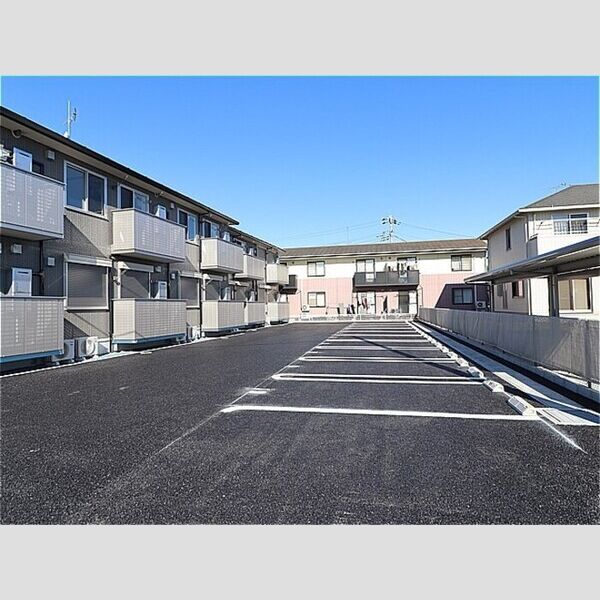 駐車場 (駐車場)