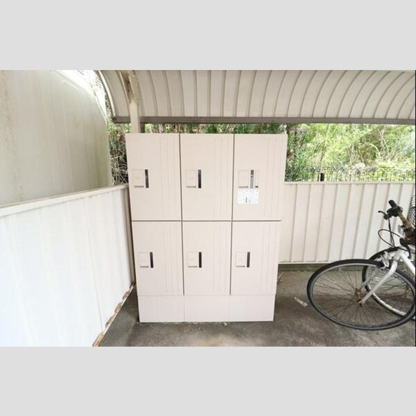 現地周辺 (宅配BOX)