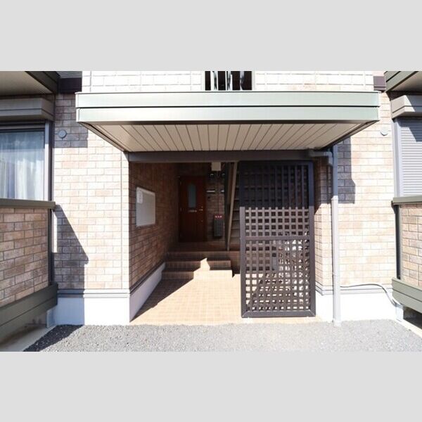 エントランス (エントランス)