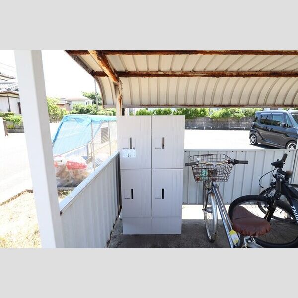 現地周辺 (宅配BOX)