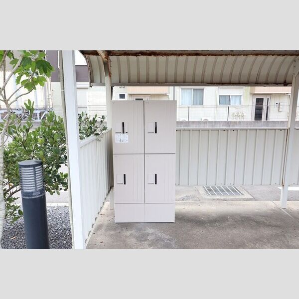 現地周辺 (宅配BOX)