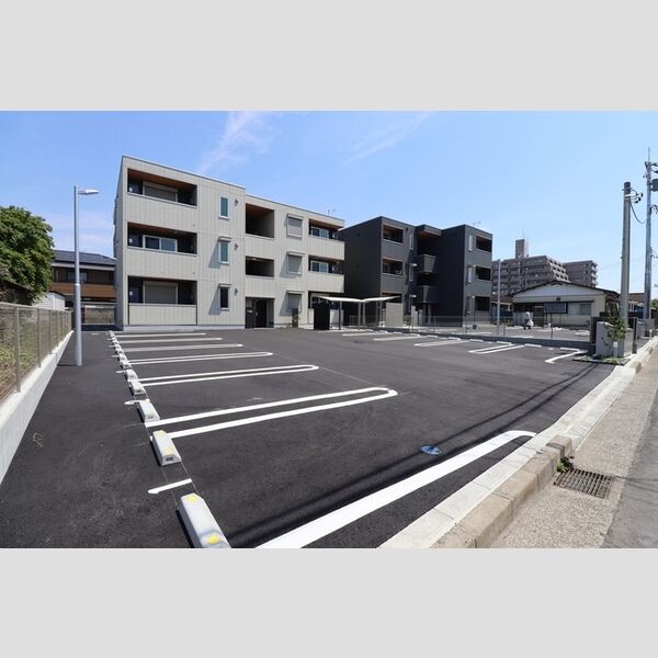 駐車場 (駐車場)