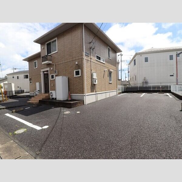 駐車場 (駐車場)