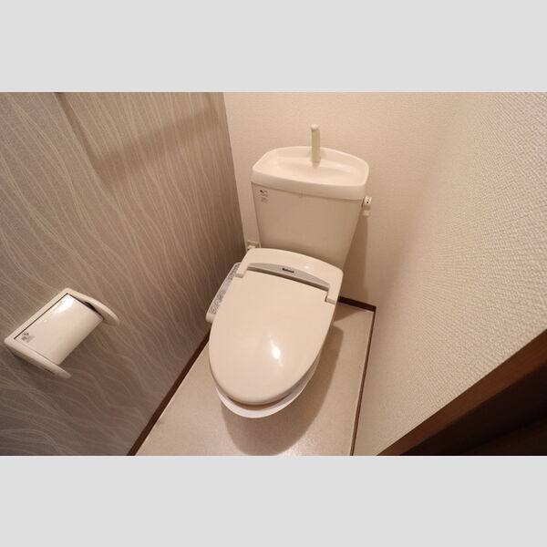 トイレ (温水洗浄暖房便座)