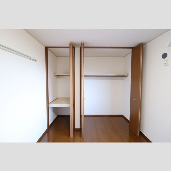 収納 (クローゼット・物入)