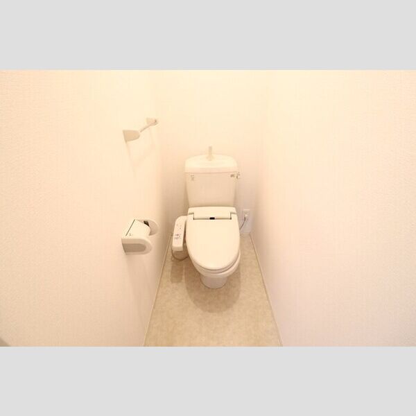 トイレ (温水洗浄暖房便座)