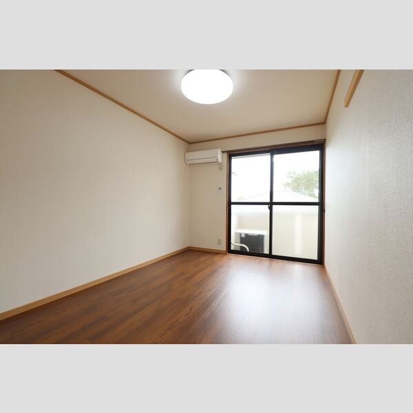 その他 (洋室)