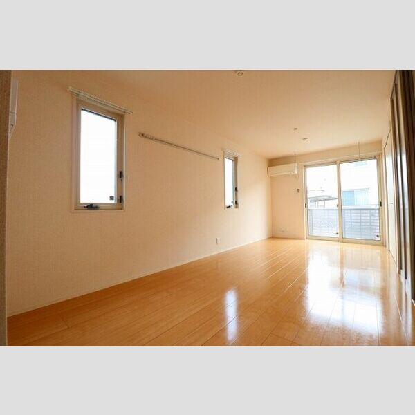 その他 (リビング全景(別角度))